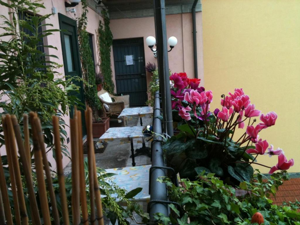 Ripa Del Naviglio B&B Милан Экстерьер фото